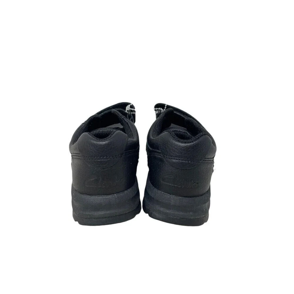 Clarks Caribou Sneakers Kids Size 9.5 10 Wide Black Leather Hook Loop Closure